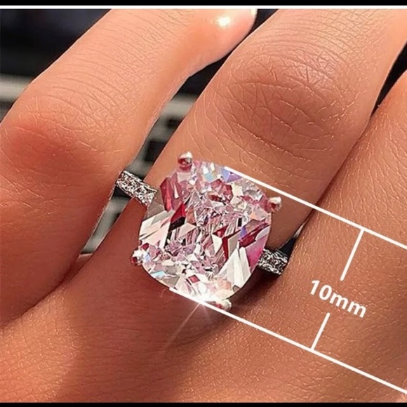 💎Brilliant 925 SS White Sapphire Fashion Ring - Picture 3 of 9